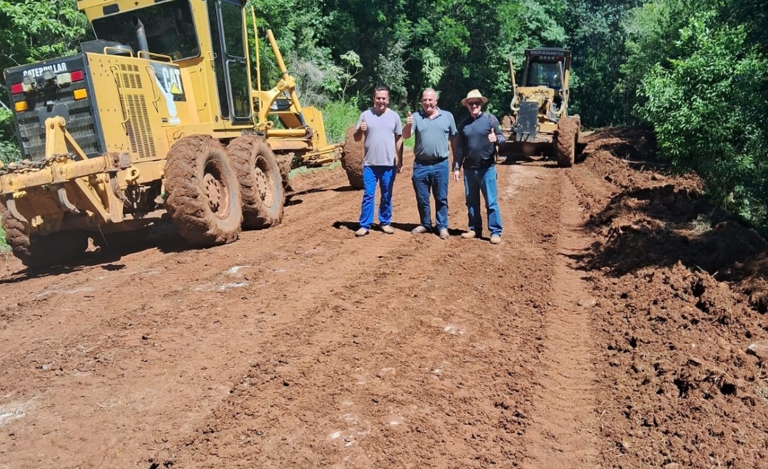 Melhorias nas Estradas Rurais do Município de Salgado Filho: Infraestrutura e Desenvolvimento Local