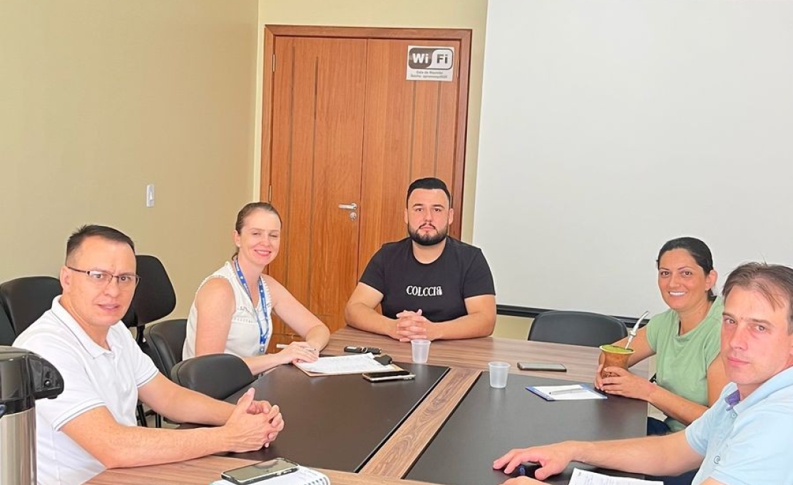 Reunião Técnica Define Próximos Passos para Construção de Laticínio no Município
