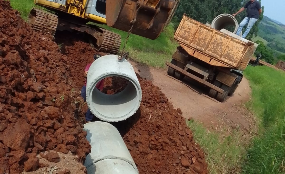 Conclusão das Obras de Limpeza, Cascalhamento e Tubulação na Estrada que liga São Brás a Bom Jesus do Sul