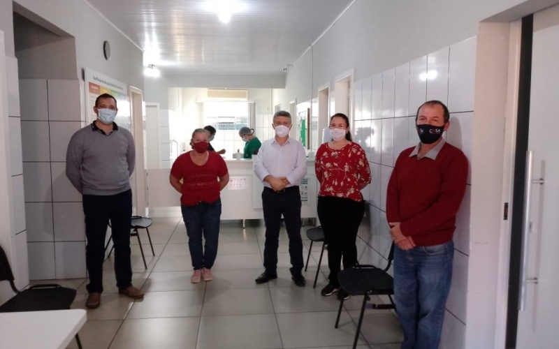 A Secretaria Municipal de Saúde realizou no dia 17/07/2020, a inauguração da obra da reforma do plantão.