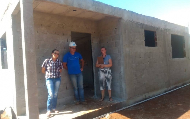 Programa Família Paranaense. Projeto Redução do Déficit Habitacional 50% da obras concluída em Salgado Filho.